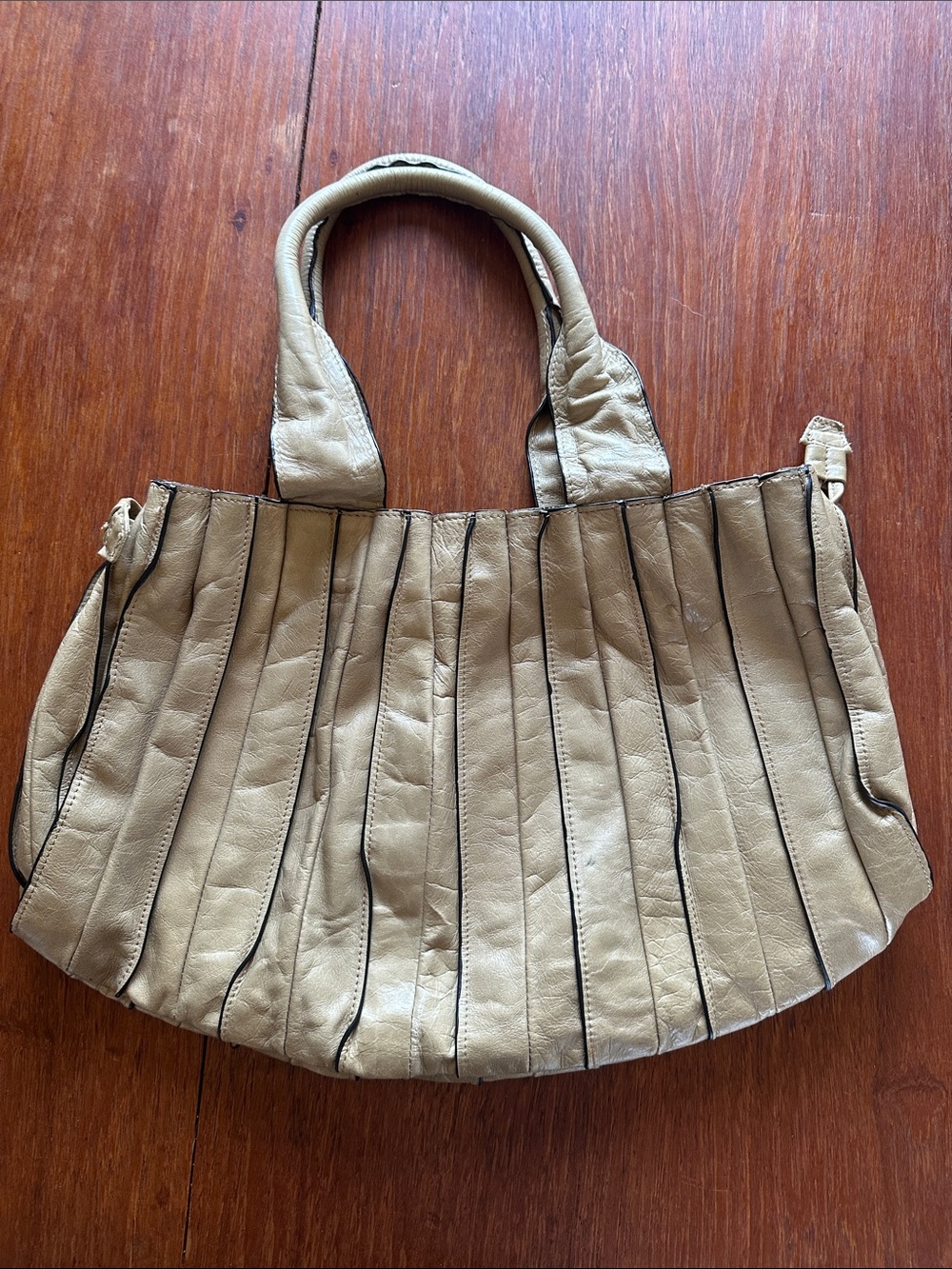 Sabina New York Large Beige Pleated Leather Tote